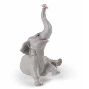 Lladro NWT porcelain Baby Elephant glossy Figurine